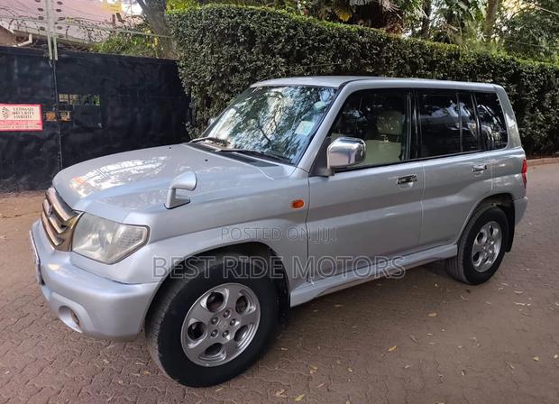 Mitsubishi Pajero IO 2004 Silver