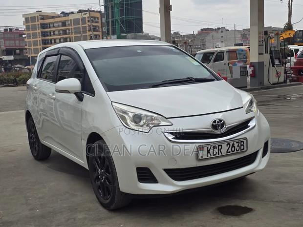 Toyota Ractis 2012 White