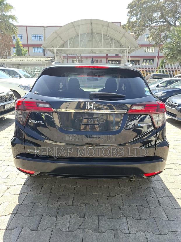 Honda Vezel 2019 Black