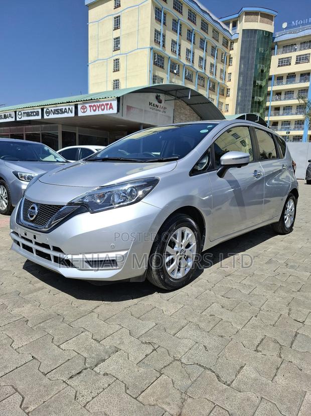 Nissan Note 2019 Silver