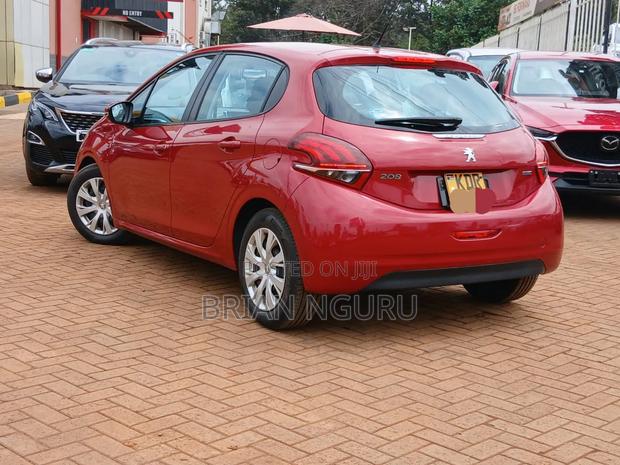Peugeot 208 2017 Red