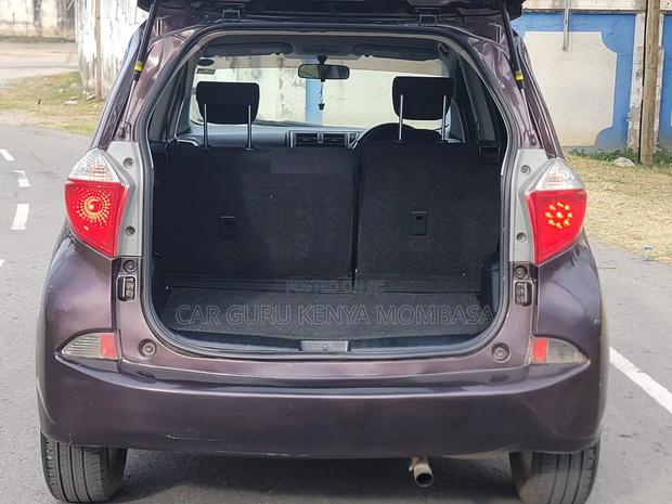 Toyota Ractis 2010 Maroon
