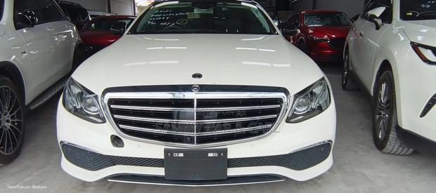 Mercedes-Benz E450 2020 White