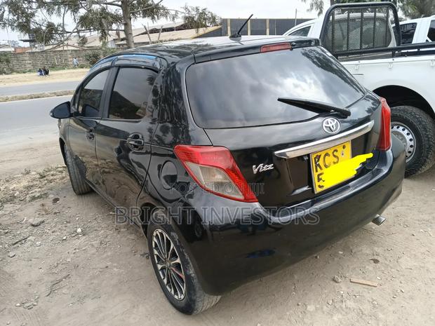 Toyota Vitz 2013 Black