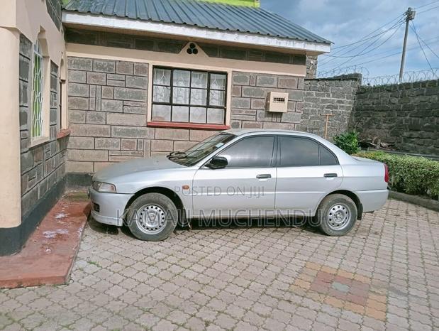 Mitsubishi Lancer 1996 Silver