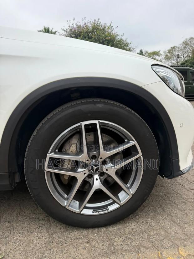 Mercedes-Benz GLC-Class 2019 White