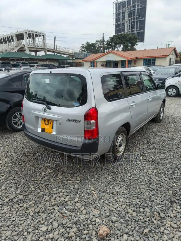 Toyota Succeed 2019 Silver