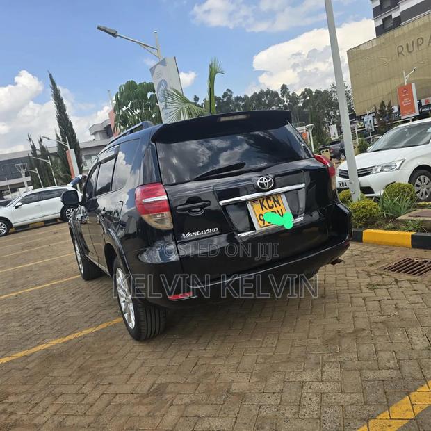 Toyota Vanguard 2012 Black
