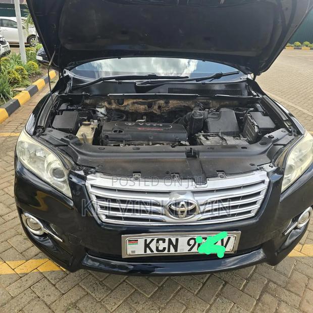 Toyota Vanguard 2012 Black