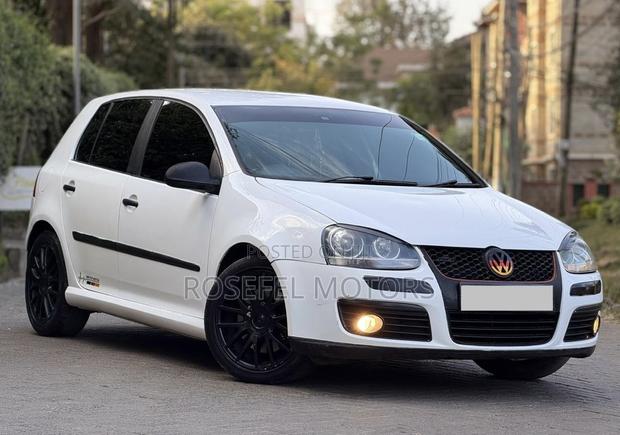 Volkswagen Golf GTI 2008 White