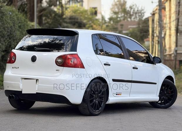 Volkswagen Golf GTI 2008 White