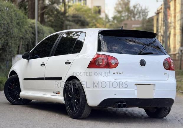 Volkswagen Golf GTI 2008 White