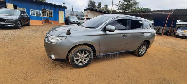 Mitsubishi Outlander 2012 Silver