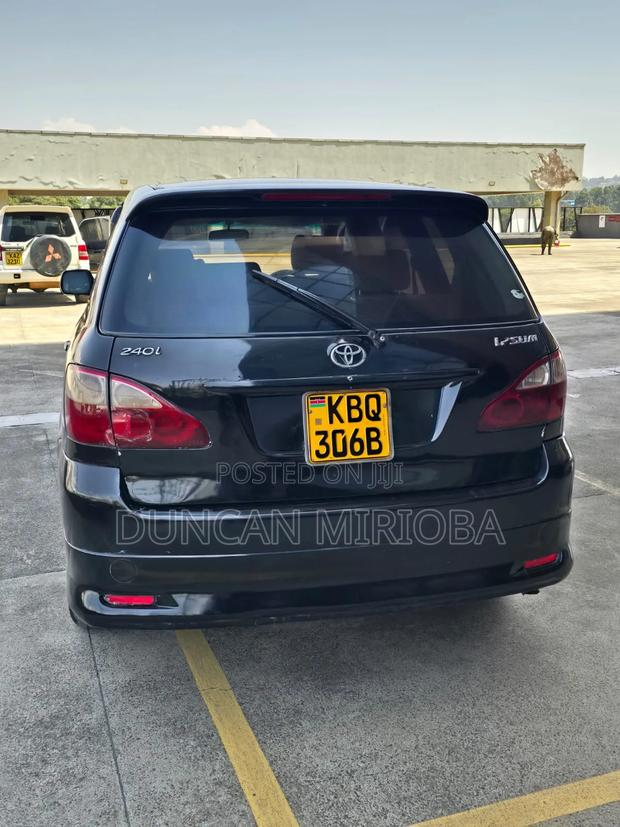Toyota Ipsum 2004 Black
