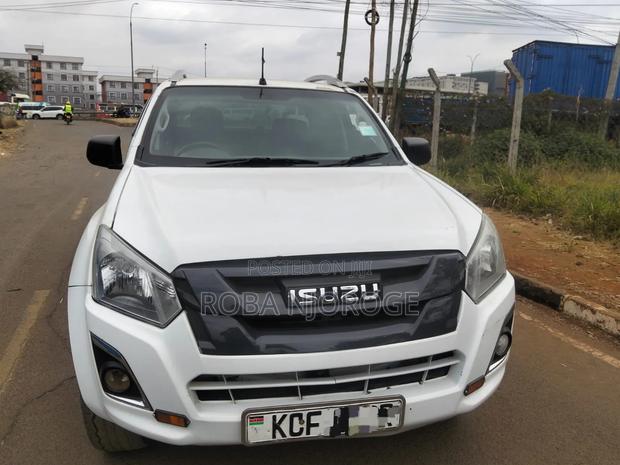 Isuzu D-MAX 2015 White