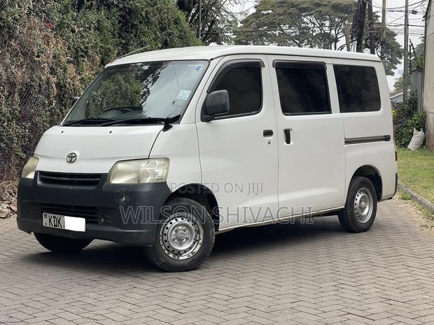 Toyota TownAce 2015 White