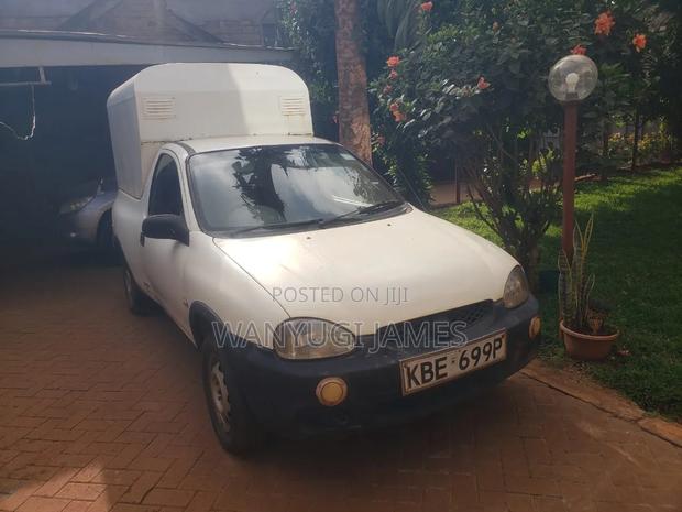 Opel Corsa 2004 White