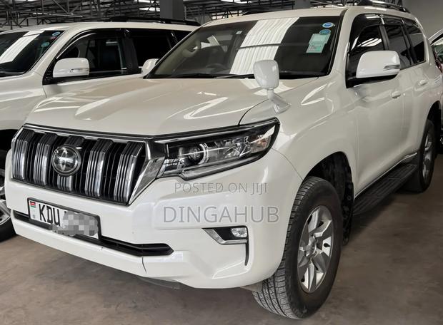 Toyota Land Cruiser Prado 2018 White