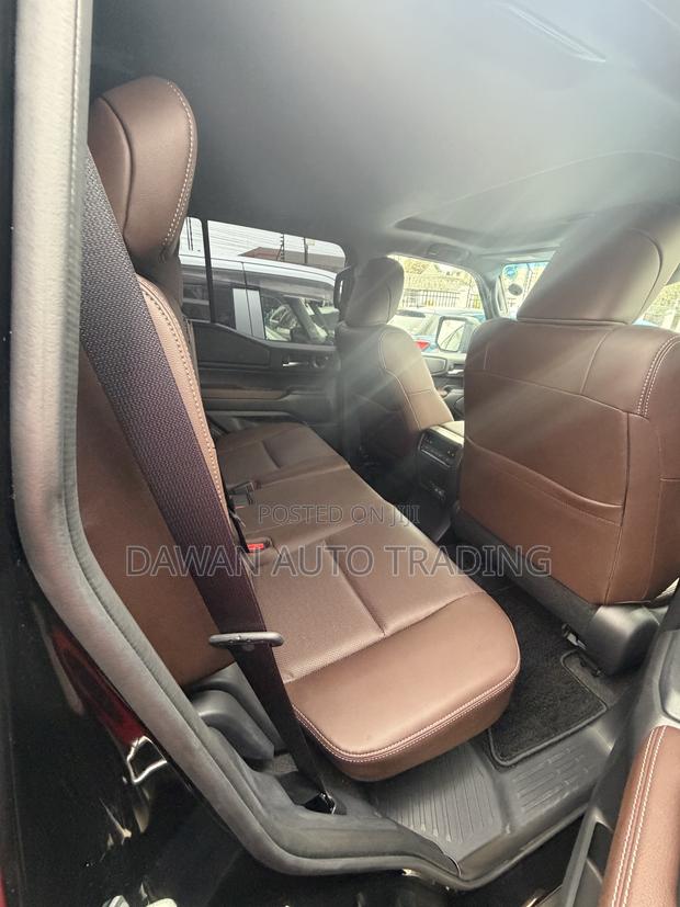 Toyota Land Cruiser Prado 2.8 2024 Black