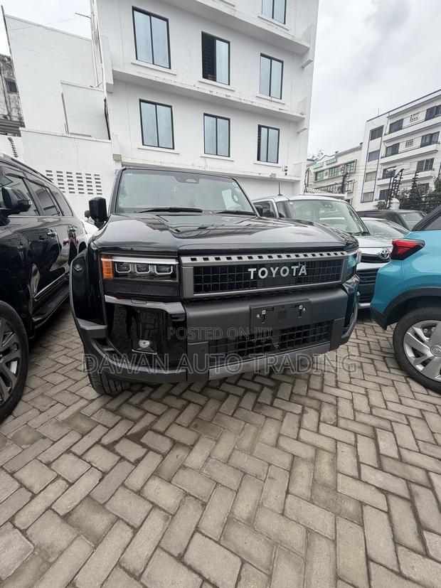 Toyota Land Cruiser Prado 2.8 2024 Black
