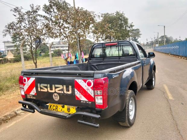 Isuzu D-MAX 2018 Green