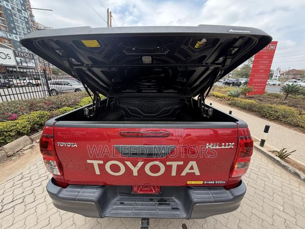 Toyota Hilux 2019 Red