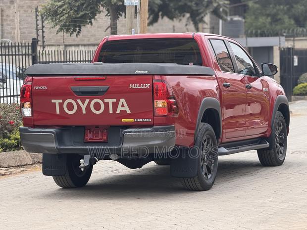 Toyota Hilux 2019 Red