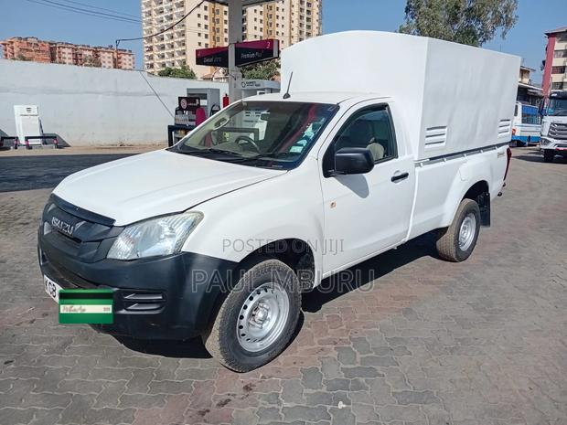 Isuzu D-MAX 2014 White