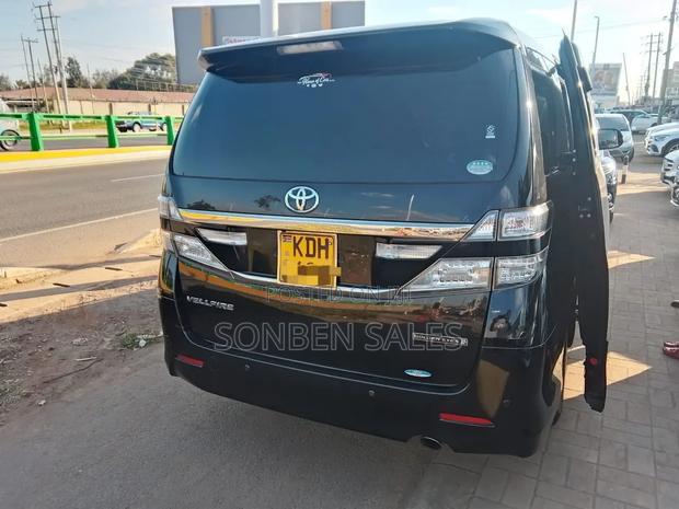 Toyota Vellfire 2014 Black