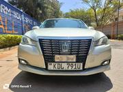 Toyota Crown 2016 Silver for sale