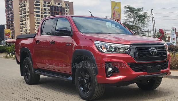 Toyota Hilux 2019 Red