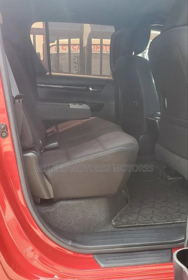 Toyota Hilux 2019 Red