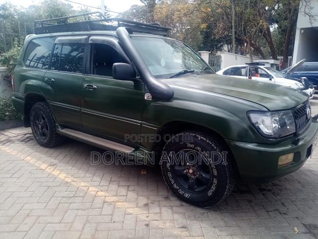Toyota Land Cruiser 1998 Green