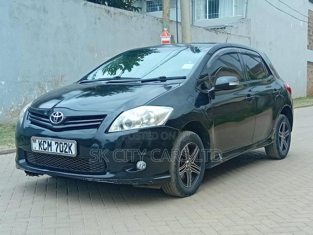 Toyota Auris 2010 Black