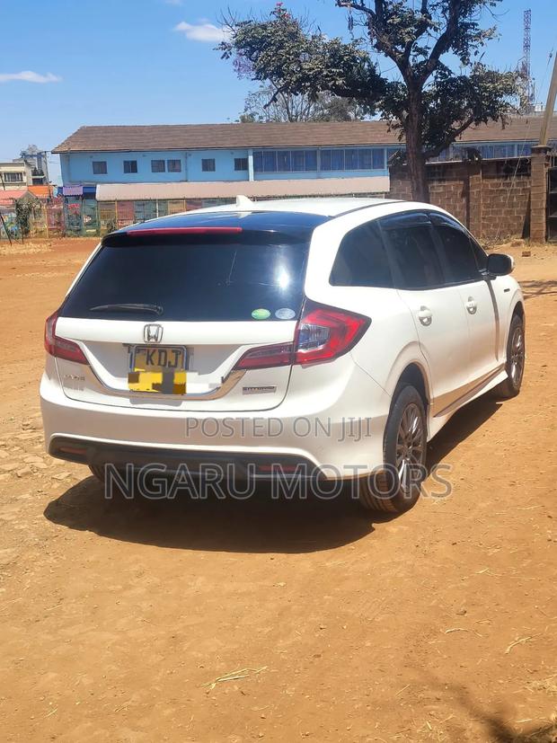 Honda Jade 2015 White