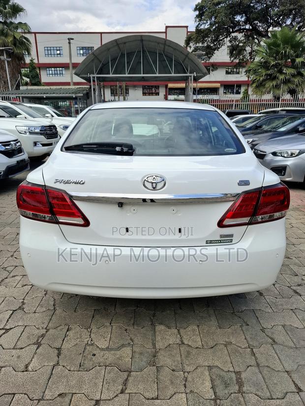 Toyota Premio 1.8 FWD 2019 White