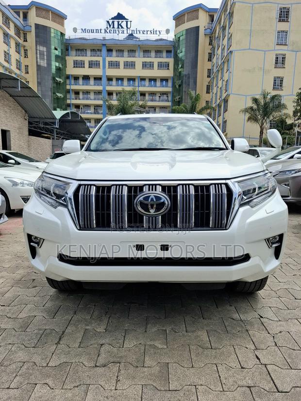 Toyota Land Cruiser Prado 2.8 2020 White