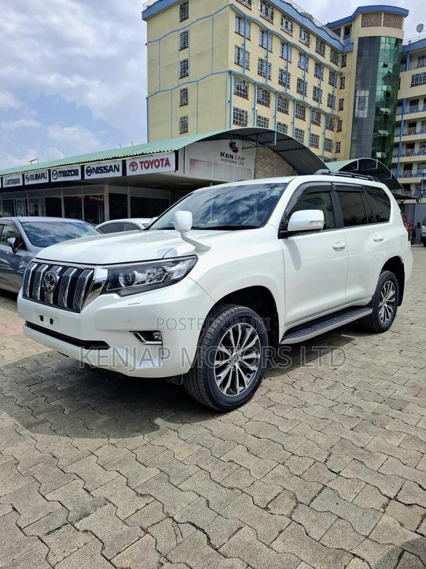 Toyota Land Cruiser Prado 2.8 2020 White