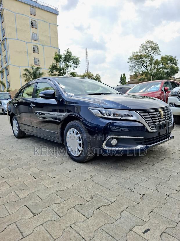 Toyota Premio 2019 Black