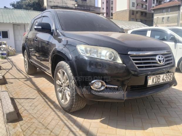 Toyota Vanguard 2013 Black
