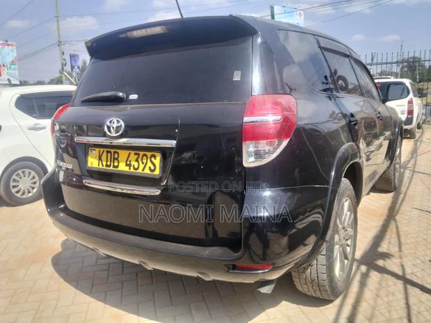 Toyota Vanguard 2013 Black