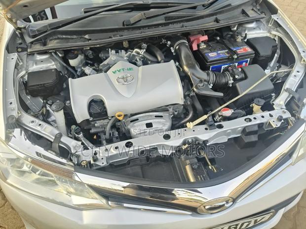 Toyota Corolla Fielder 2016 Silver