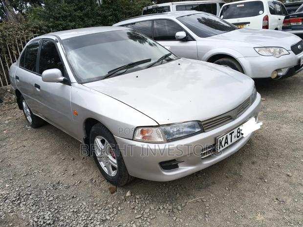 Mitsubishi Lancer 2000 Silver