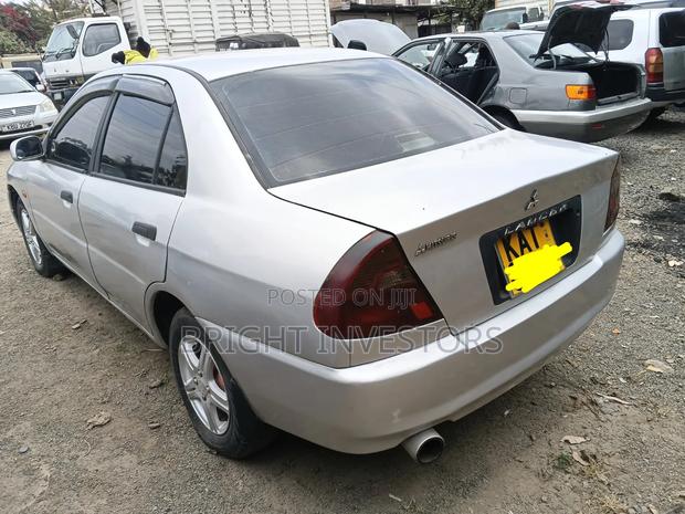 Mitsubishi Lancer 2000 Silver