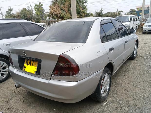 Mitsubishi Lancer 2000 Silver