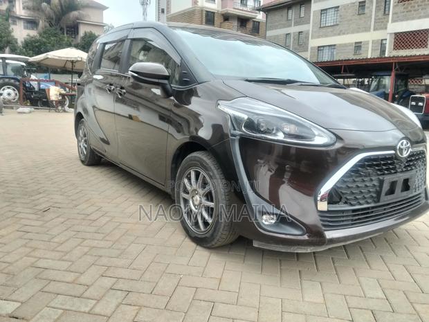 Toyota Sienta 2019 Brown
