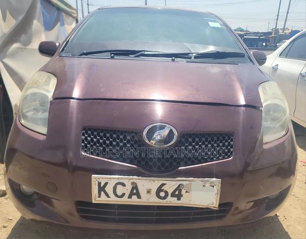 Toyota Vitz 1.3 FWD 5dr 2007 Maroon