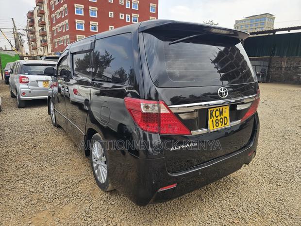 Toyota Alphard 2012 Black
