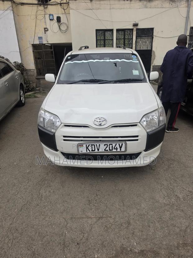 Toyota Succeed 2019 White