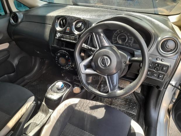 Nissan Note 2018 Silver